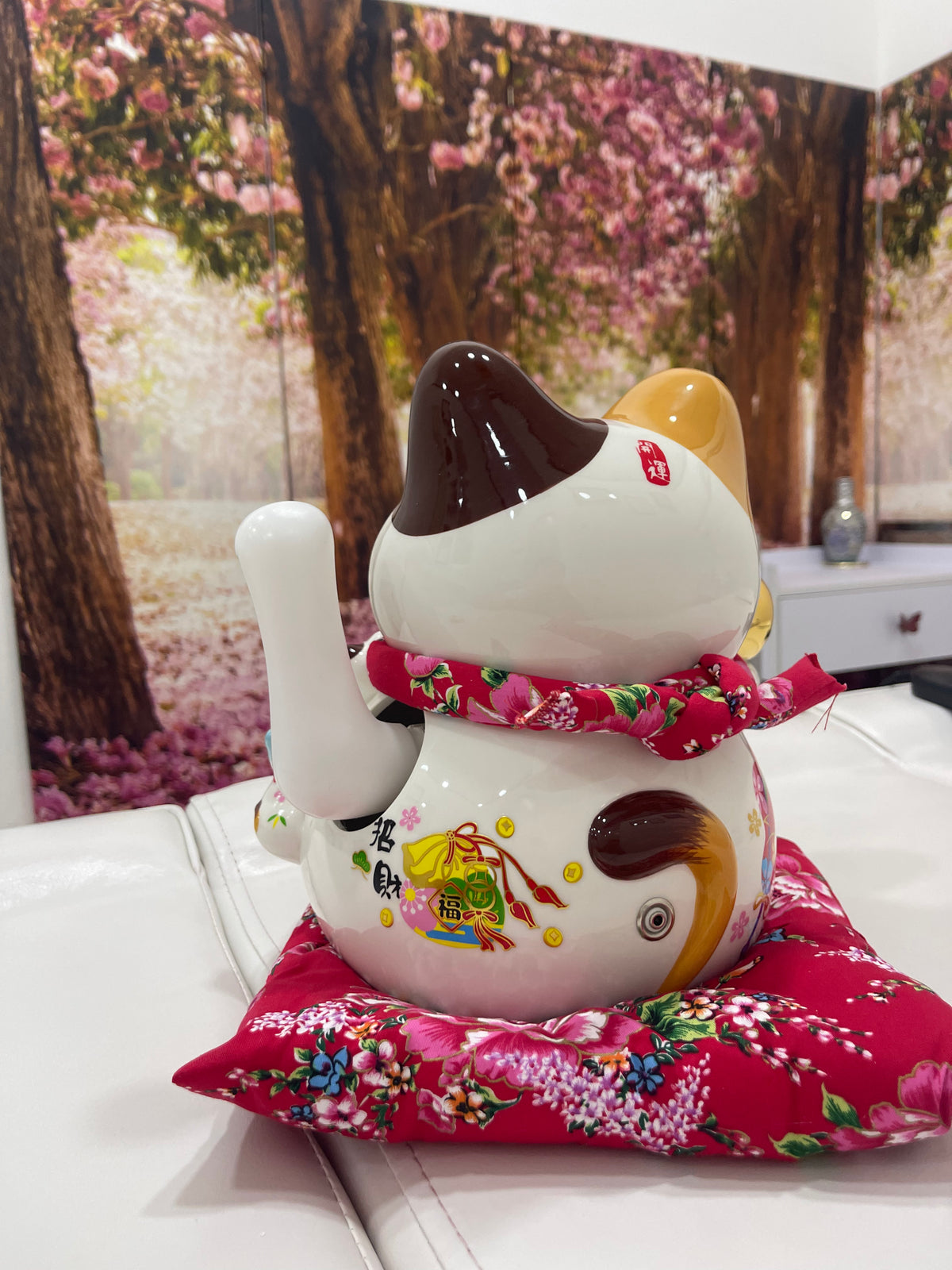 Manki Neko 3 - Centro de Estética Itziar y Mariángeles