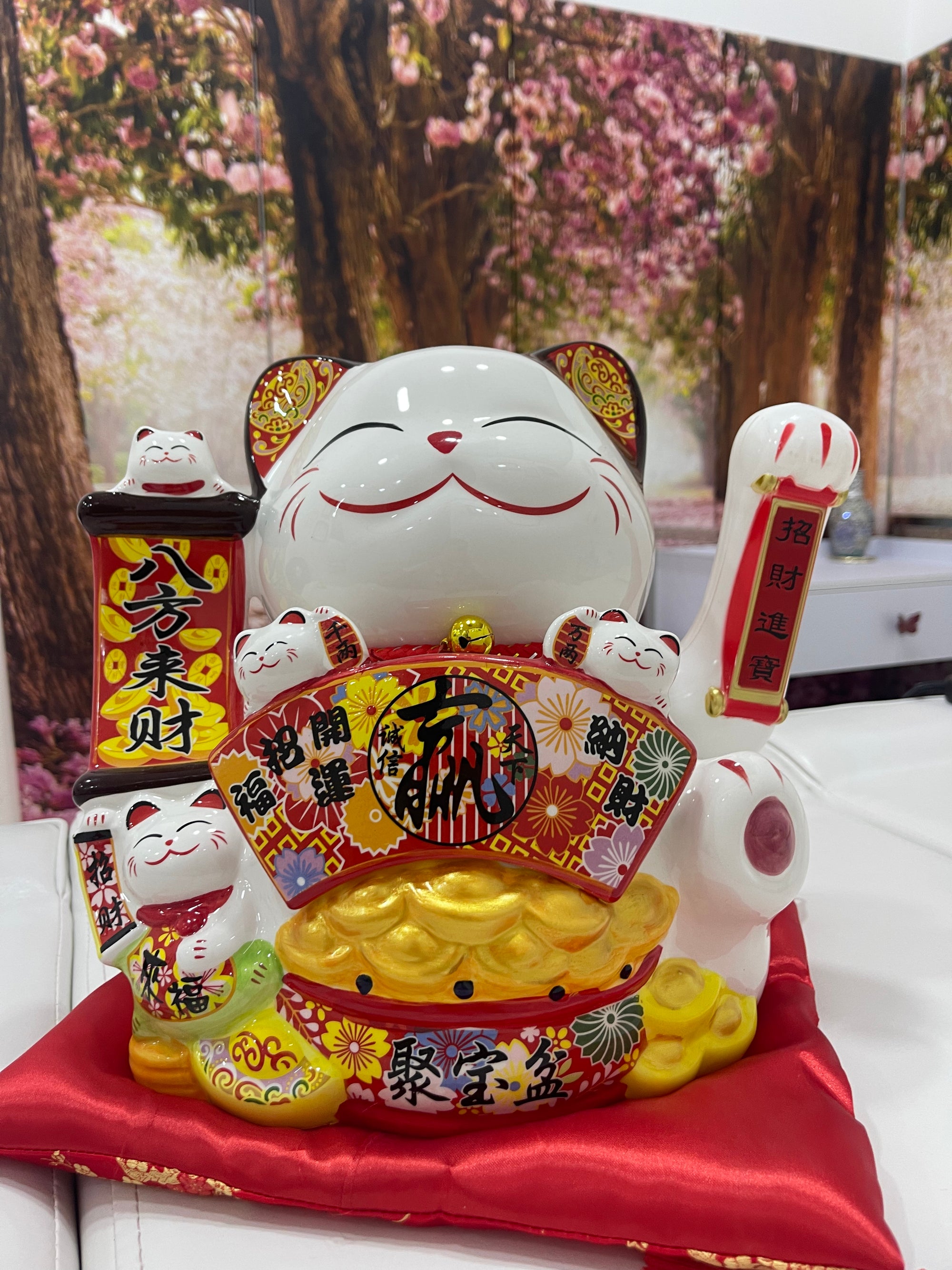 Maneki Neko 4 - Centro de Estética Itziar y Mariángeles