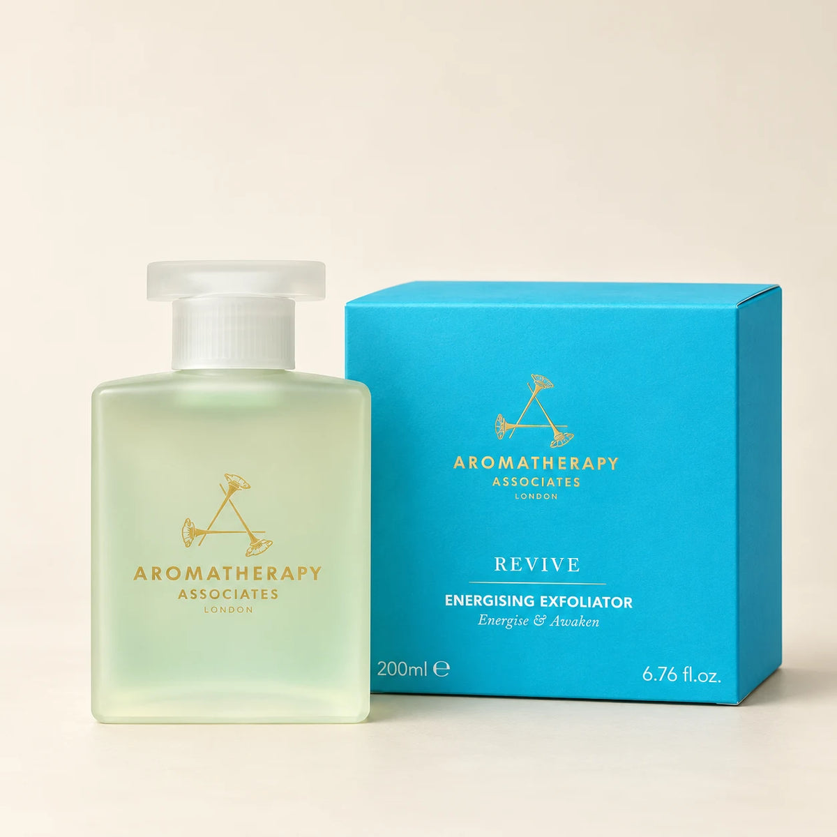 Set Revive Energising Exfoliator + Support Equilibrium Bath & Shower Oil