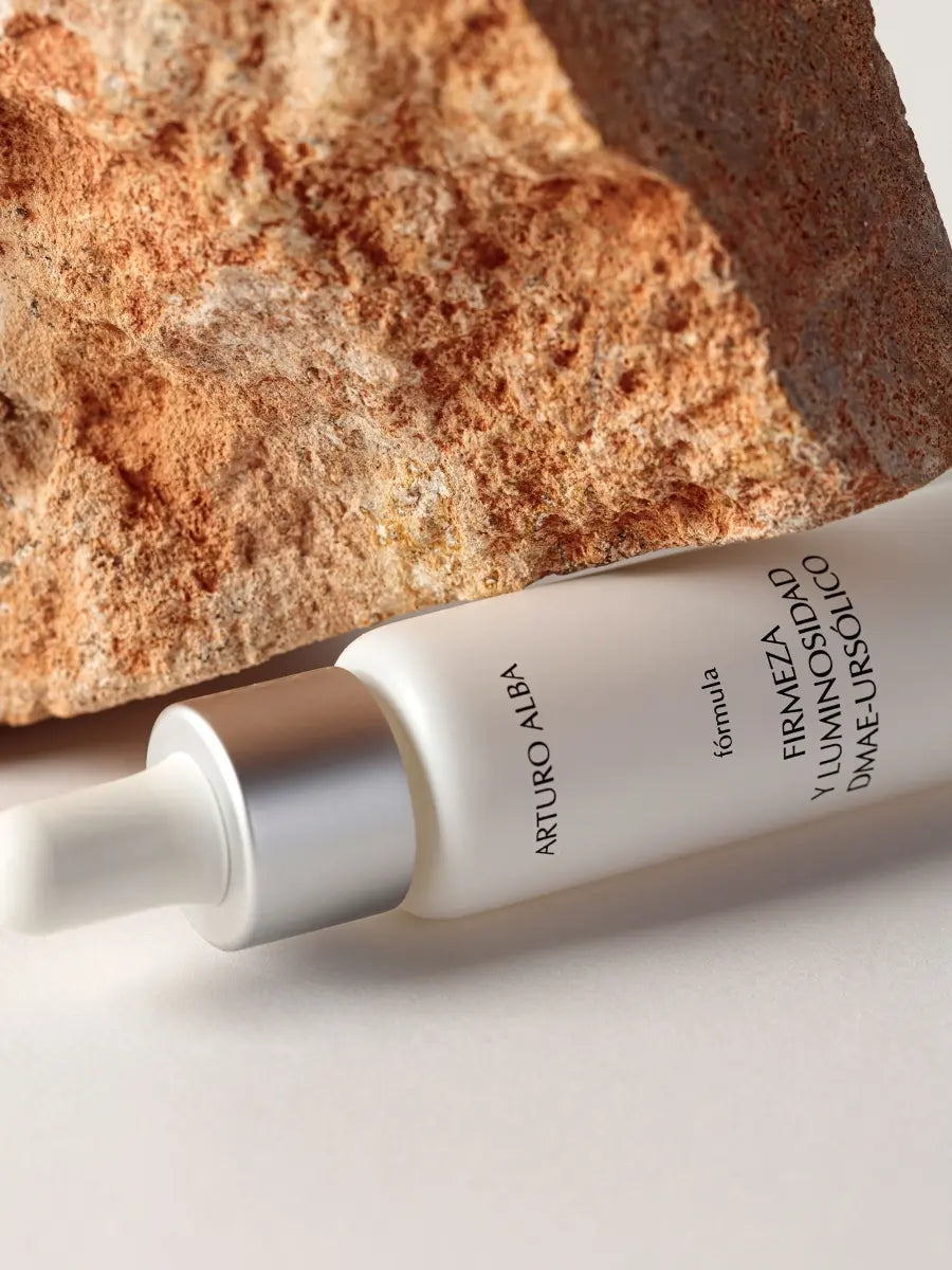 FIRMEZA E LUMINOSIDADE DMAE-URSÓLICO 