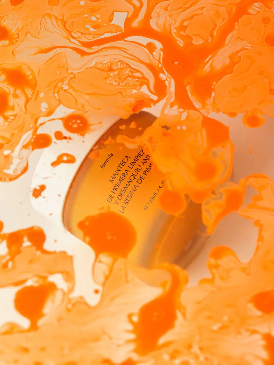 ERSTKLASSIGE REINIGUNGS- UND MAKE-UP-ENTFERNERFETT 