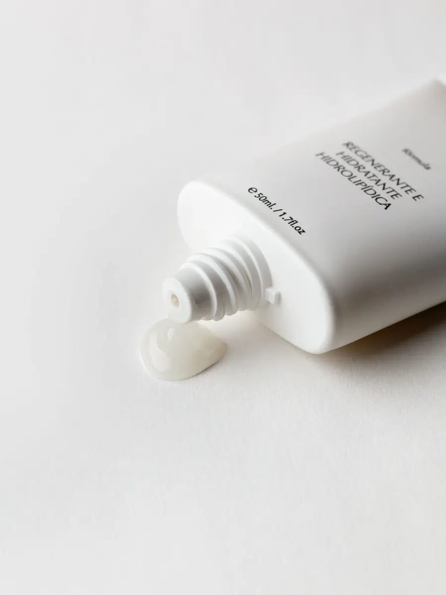 REGENERATING AND HYDRATING HYDROLIPIDIC 